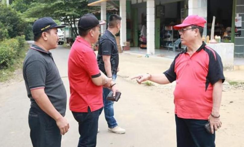 Bupati Seluma saat melakukan sidak ke sejumlah paket pekerjaan