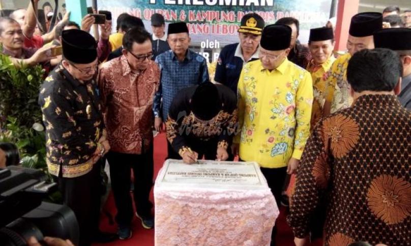 Peresmian kampung Inggris dan kampung Qur'an