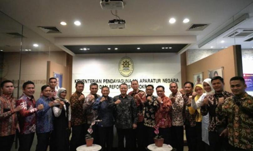 Dorong peningkatan kinerja birokrasi di daerah yang dipimpinnya, Rohidin bertemu Deputi Reformasi Birokrasi, Akuntabilitas dan Pengawasan Kemenpan RB, di Jakarta 