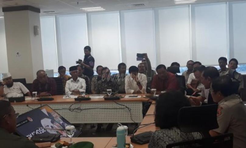 Walikota Bengkulu (H. Helmi Hasan, SE) saat memaparkan ekpose terdampak bencana dan usulan ke BNPB, di Jakarta 