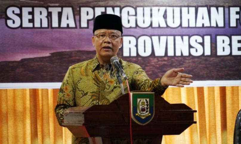 membuka resmi Workshop Rencana Aksi Peduli DAS Bengkulu dan Kukuhkan Forum DAS Provinsi Bengkulu, di salah satu Hotel kawasan Pantai Panjang Kota Bengkulu, Kamis (19/09).