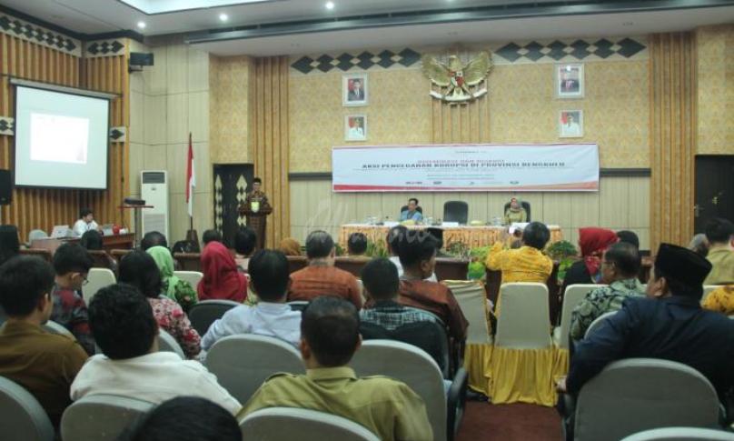 Asiten III Setda Provinsi Bengkulu Gotri Suyanto, saat membuka secara resmi acara Diseminasi dan Diskusi Bersama Aksi Strategi Nasional Pencegahan Korupsi (Stranas PK), di Gedung Pola Provinsi Bengkulu, Selasa (05/11/2019).