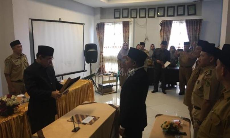 Pelantikan dan pengambilan sumpah jabatan.