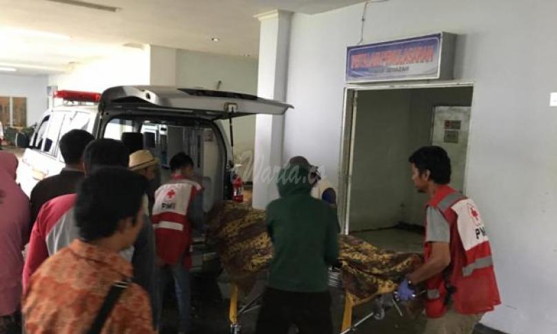 Korban meninggal dibawa ke Rumah sakit.