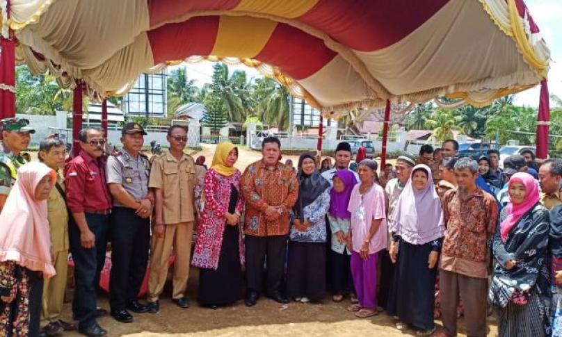 Berswafoto bersama.