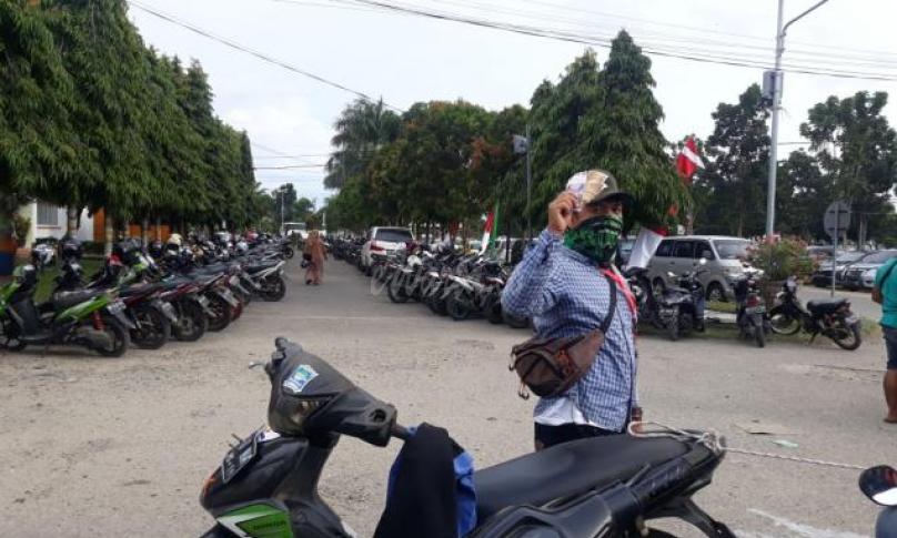 Tempat parkir disalah satu tempat hiburan di Kabupaten Mukomuko.