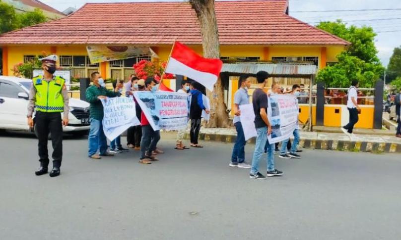 Aksi Gabungan LSM Rejang Lebong
