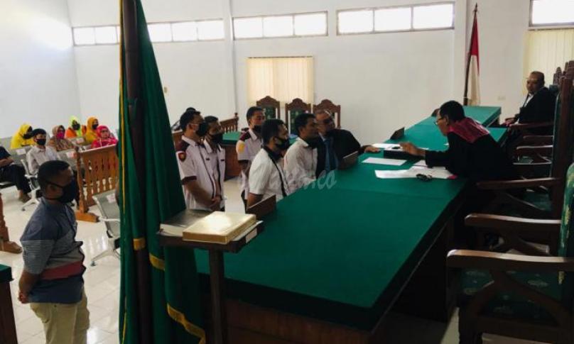 Sidang perdana praperadilan Samsul Efendi-Hendra