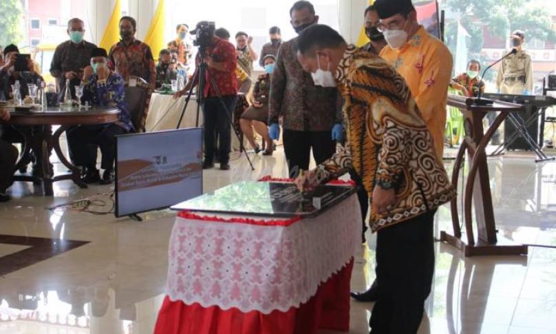 Tito Karnavian Lounching Mobil Tes Swab