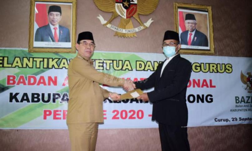 Bupati Rejang Lebong, H. Ahmad Hijazi, SH. M.SI Lantik Pengurus BAZNAS Kabupaten Rejang Lebong Priode 2020-2025