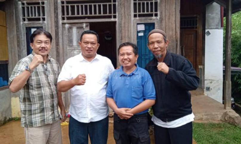  Erwin Octavian didampingi Tim keluarga bersilaturahmi dengan Herwan Saleh