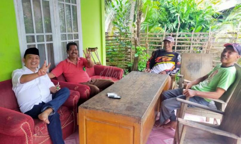 Calon wakil bupati (Cawabup) Seluma, Gustianto (Yayan) mengunjungi kodinator desa (Kordes)