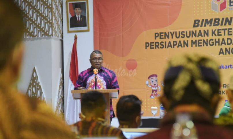 Anggota Bawaslu Fritz Edward Siregar memberikan arahan dalam bimtek Penyusunan Keterangan Tertulis dalam PHP 2020 di MK yang berlangsung di Jakarta, Jumat (13/11/2020)/foto: Ranap THS (Humas Bawaslu RI).