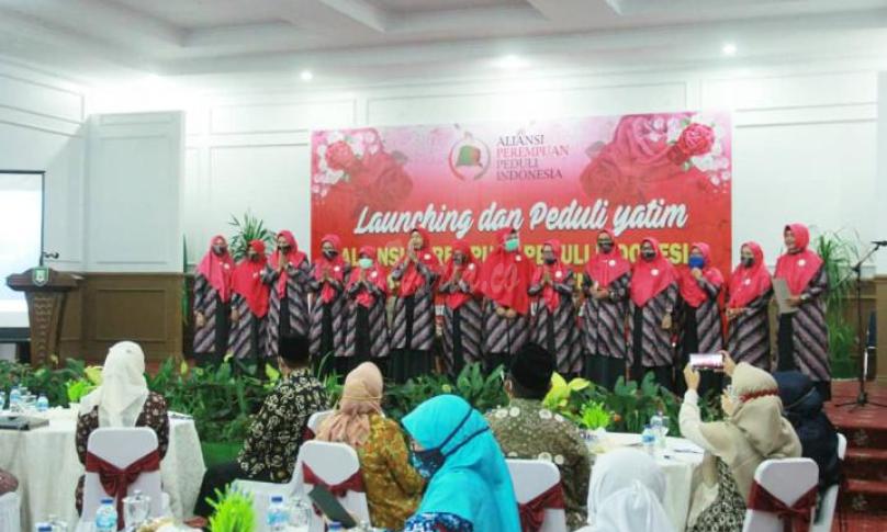 Launching dan Peduli Yatim Organisasi Aliansi Perempuan Peduli Indonesia