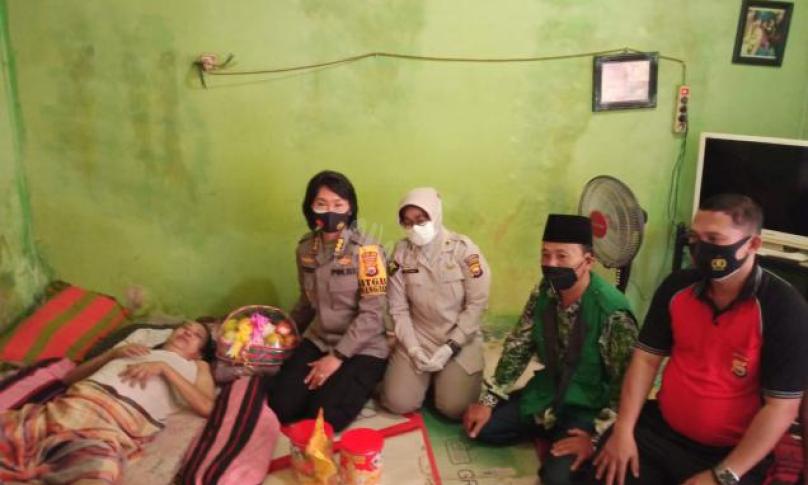 Biddokkes Polda Bengkulu Fasilitasi Pengobatan Warga yang Sakit