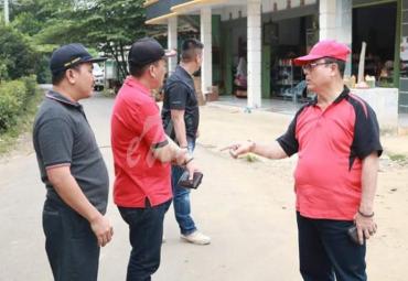 Bupati Seluma saat melakukan sidak ke sejumlah paket pekerjaan