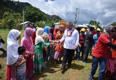 Kedatangan Mendes di Desa Sinar Pagi