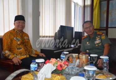 Silaturahmi Gubernur ke Danrem 041 Gamas Bengkulu