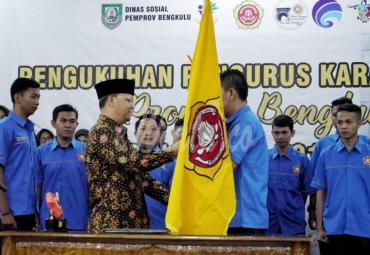 Sekjen Karang Taruna Pusat Deden Sirajudin, saat menyampaikan sambutan pada pengukuhan Karang Taruna Provinsi Bengkulu masa bhakti 2019-2024, di Balai Raya Semarak Bengkulu, (3/8).