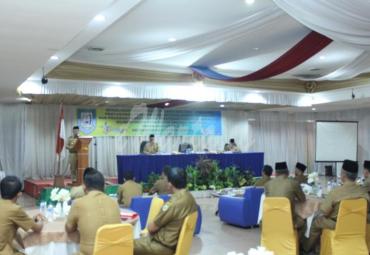 Sosialisasi penggunaan aplikasi dan rapat finalisasi penyusunan program pembentukan peraturan daerah dan program pembentukan peraturan Gubernur tahun 2020 di salah satu Hotel, Senin(2/9).