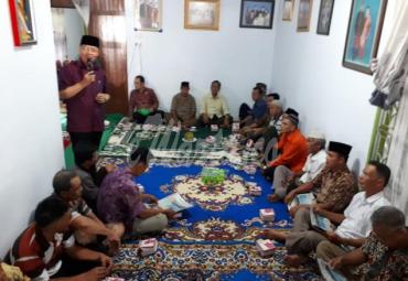 Ramah tamah Gubernur Bengkulu dan rombongan ke Desa Kota Padang perbatasan dengan Empat Lawang Sumatera Selatan. 