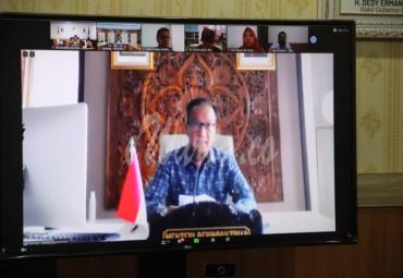 Menteri Agus Gumiwang, pemerintah daerah juga diharapkan mampu mendorong geliat perekonomian para pelaku perindustrian dan UMKM, terlebih pasca pandemi Covid-19 ini berakhir.