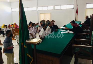 Sidang perdana praperadilan Samsul Efendi-Hendra