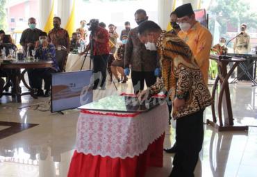 Tito Karnavian Lounching Mobil Tes Swab