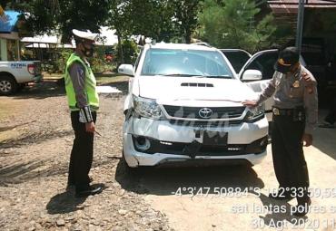 Fortuner warga Kaur