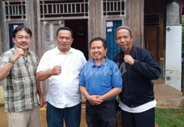  Erwin Octavian didampingi Tim keluarga bersilaturahmi dengan Herwan Saleh
