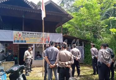 posko Panwascam yang berada di Kelurahan Puguk