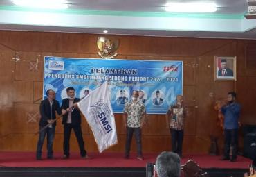 Bupati Rejang Lebong, Ahmad Hijazi saat pelantikan pengurus SMSI Kabupaten Rejang Lebong, Jumat (12/2/2021).