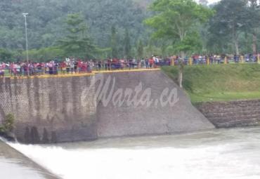 Menjelang Idul Fitri, Seorang Anak Hanyut di Bendungan Air Alas