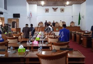 Pandangan Umum Fraksi Terhadap Nota Pengantar Penjelasan Bupati tentang Bupati