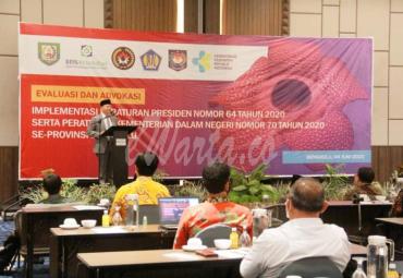 Gubernur Bengkulu Rohidin Mersyah saat membuka Rapat Evaluasi dan Advokasi Implementasi Perpres No. 64 dan Peraturan Kemendagri No. 70 Tahun 2020 se Provinsi Bengkulu, Jumat (4/6/2021).