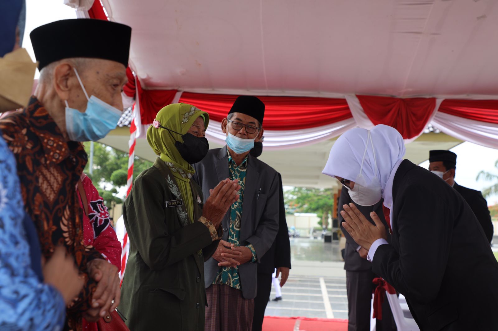 Upacara Peringati Hari Pahlawan Pemkab Blitar: Pahlawanku inspirasiku