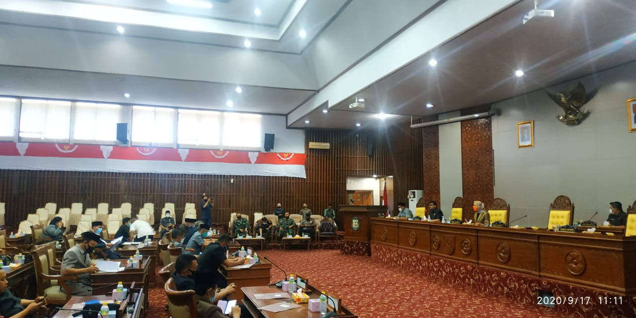 Wakil Gubernur Bengkulu Dedy Ermansyah sampaikan nota pengantar rancangan peraturan daerah tentang APBD Perubahan tahun anggaran 2020 di depan 27 Anggota DPRD Provinsi Bengkulu.