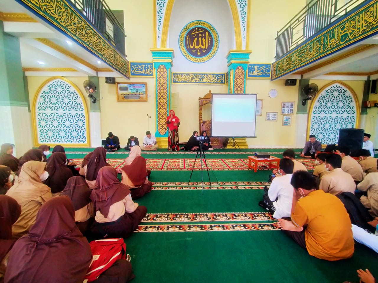 Tingkatkan Nilai Religius dan Kreativitas Siswa, SMPN 2 Gelar Berbagai Lomba  