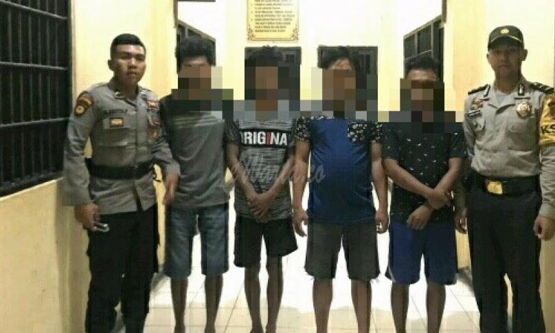 Empat pelaku diamankan di Mapolsek Sukaraja