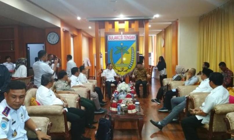 Plt Gubernur Bengkulu (Rohidin Mersyah) bersama rombongan disambut dan diterima Gubernur Sulteng (Longki Djanggola) di ruang kerjanya