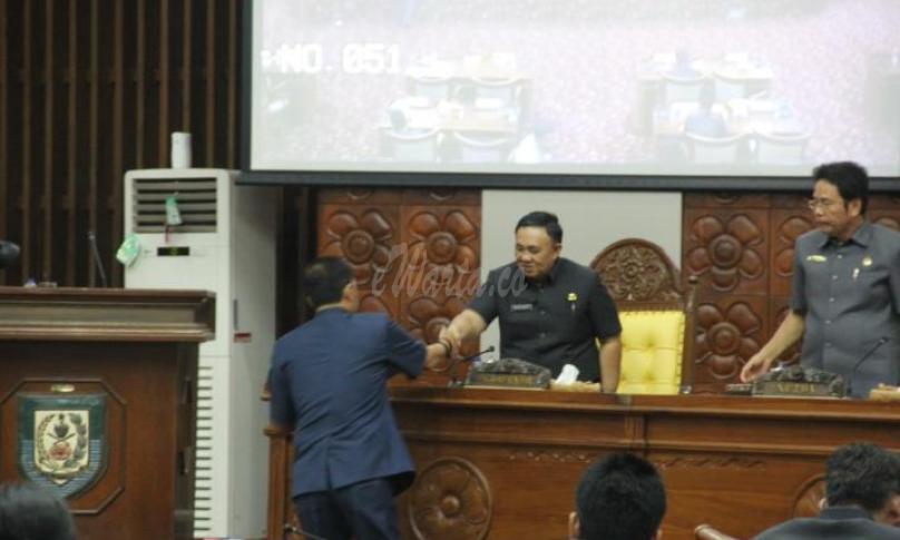 Paripurna Pandangan Fraksi atas dua Raperda usulan Ekskutif