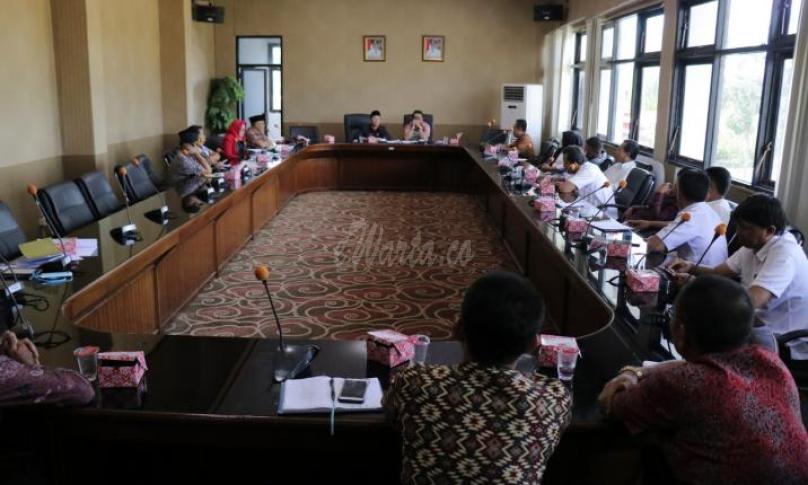 Rapat pembahasan retribusi pasar di Bengkulu Selatan