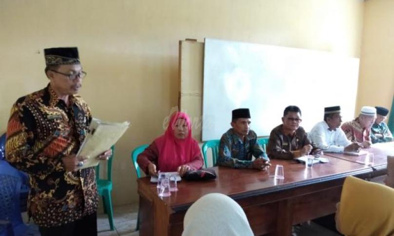 Sambutan dan penyerahan insentif guru ngaji serta bantuan bedah rumah Lima Kepala Keluarga kurang mampu