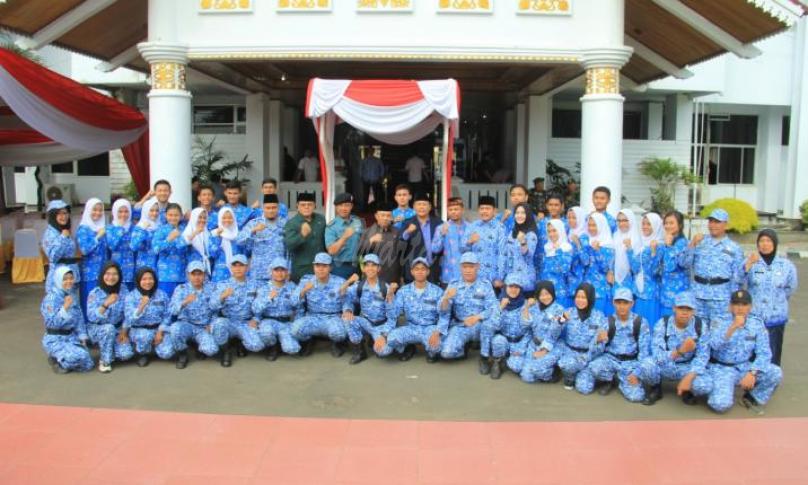 Foto bersama usai Upacara Bela Negara