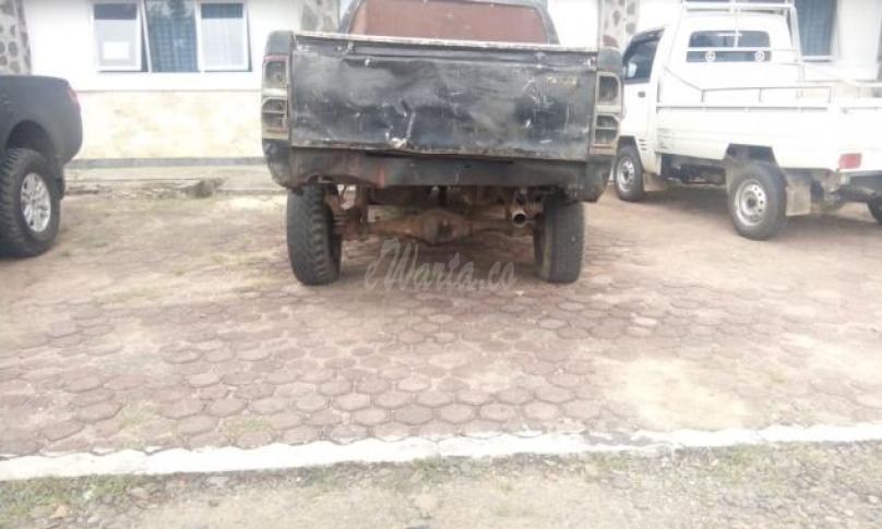 Kendaraan dinas Kades yang sudah ditarik 