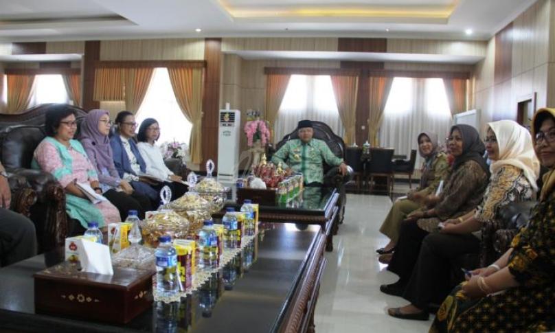 Gubernur terima Audiensi WCC Cahaya Perempuan dan kedutaan Indonesia-Australia