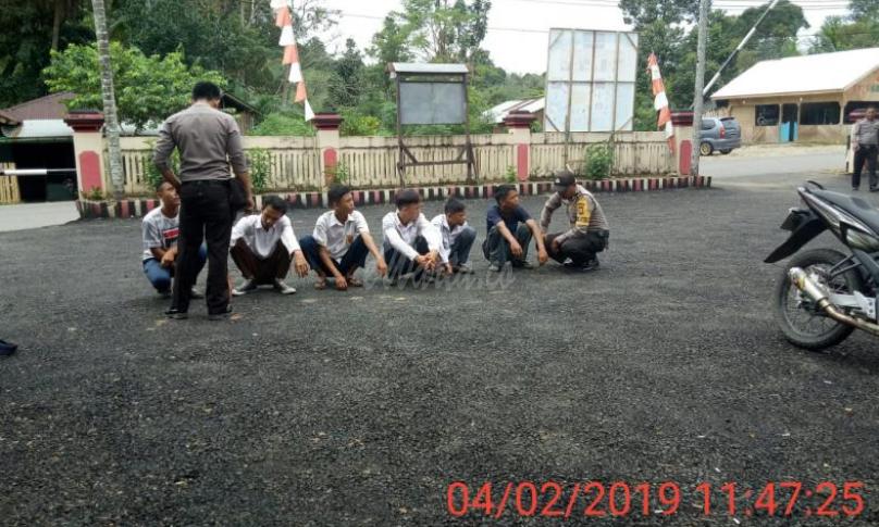 Belasan pelajar diamankan anggota Polsek Talo