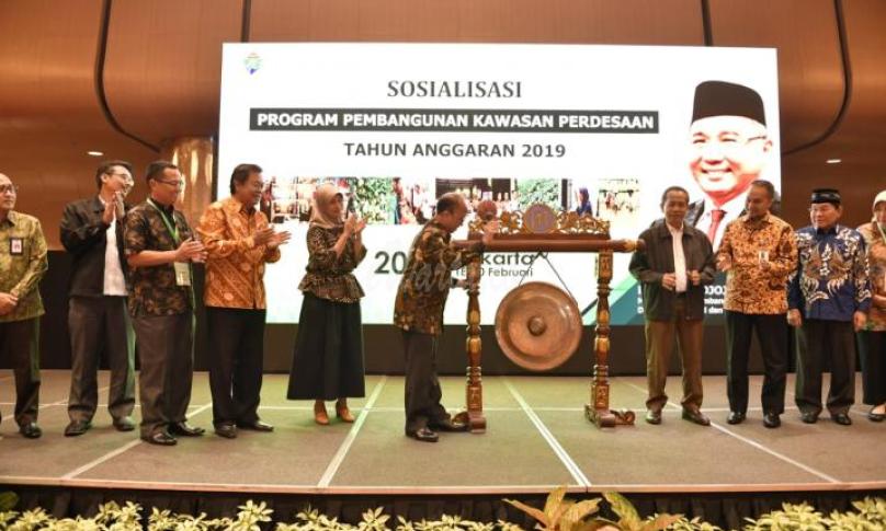 Sekjen Kemendes PDTT Resmikan Sosialisasi Pembangunan Kawasan Perdesaan