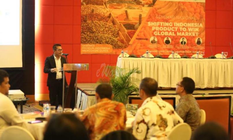 Direktur Jenderal Pembangunan Daerah Tertinggal Kemendes PDTT membuka Seminar Nasional Shifting Indonesia Product to Win Global Market di Jakarta, Selasa (5/3/2019) Foto: Nugrah/Kemendes PDTT