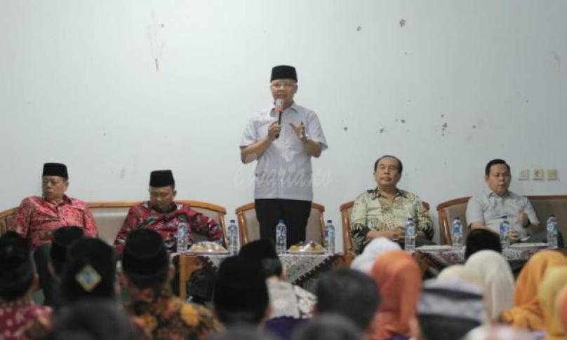Gubernur Bengkulu (Dr H Rohidin Mersyah) saat memberikan arahanya